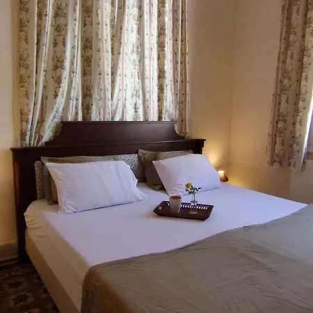 Finestra Rossa Old Town Vintage House Hébergement de vacances Lefkáda