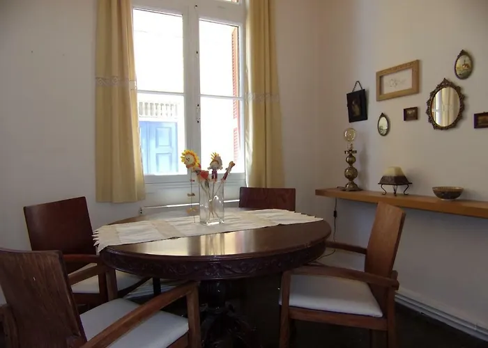 Casa vacanze Finestra Rossa Old Town Vintage House *