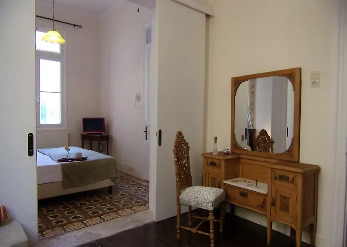 Casa vacanze Finestra Rossa Old Town Vintage House *