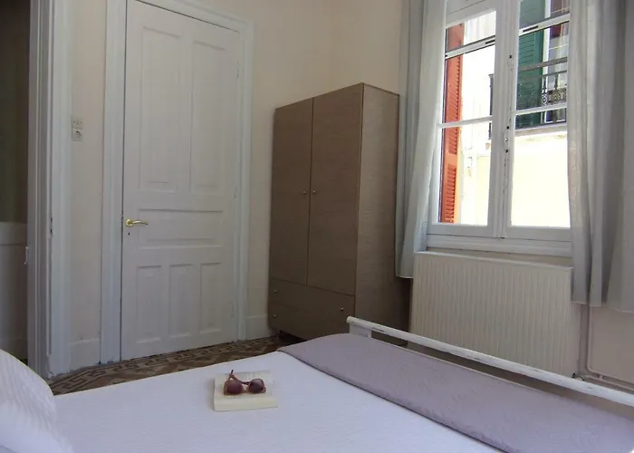 Finestra Rossa Old Town Vintage House Lefkáda